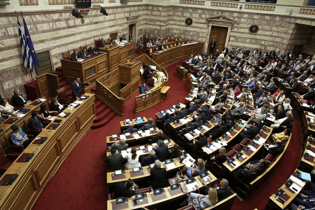 Σφοδρή πολιτική σύγκρουση με φόντο το Μακεδονικό και την πρόταση δυσπιστίας