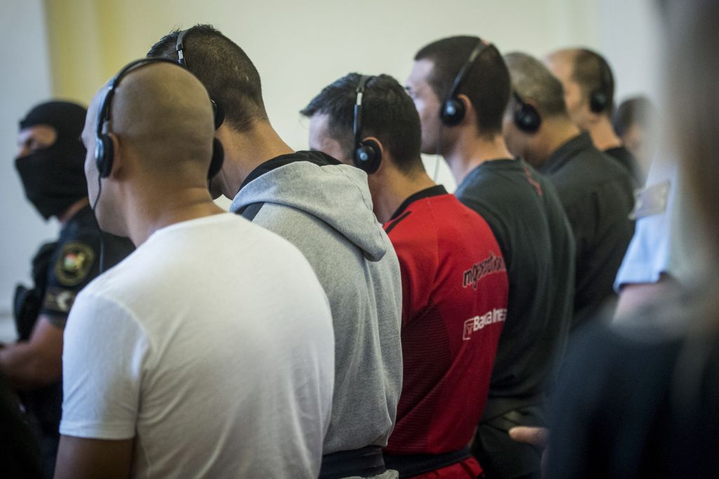 Ουγγαρία: Μεγάλες ποινές φυλάκισης σε διακινητές ανθρώπων