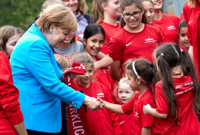 Το Προσφυγικό τορπιλίζει την κυβέρνηση της Μέρκελ