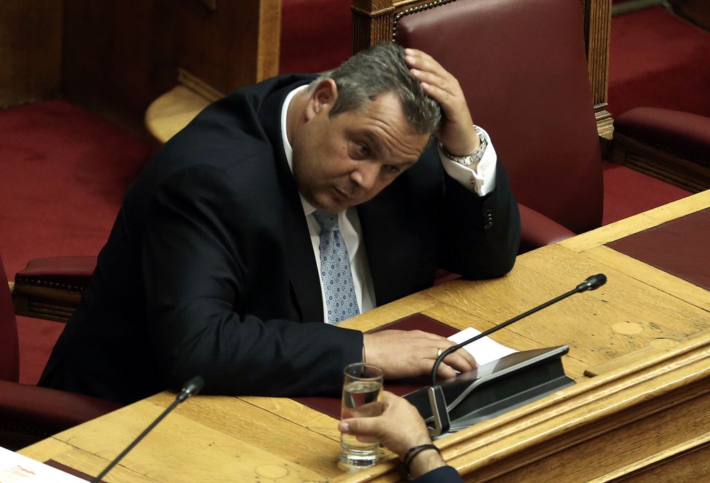 Μαζικό κύμα φυγής στελεχών των ΑΝΕΛ λόγω «Βόρειας Μακεδονίας»