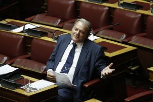 Κουκουλοφόροι εισέβαλαν στο γραφείο του βουλευτή των ΑΝΕΛ, Κ. Κατσίκη