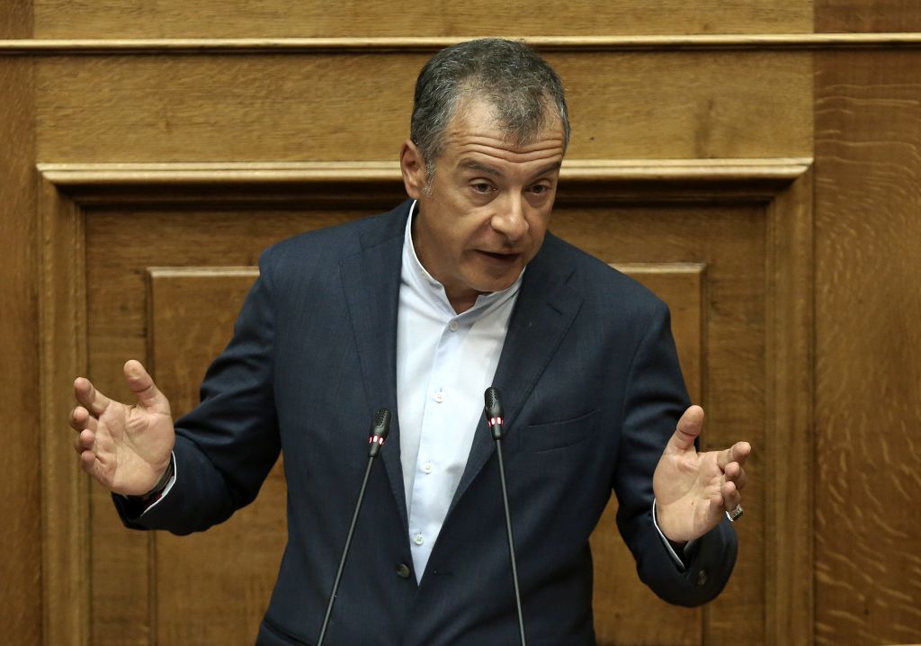 Θεοδωράκης: Ψήφος στη συμφωνία αλλά όχι στήριξη στην κυβέρνηση