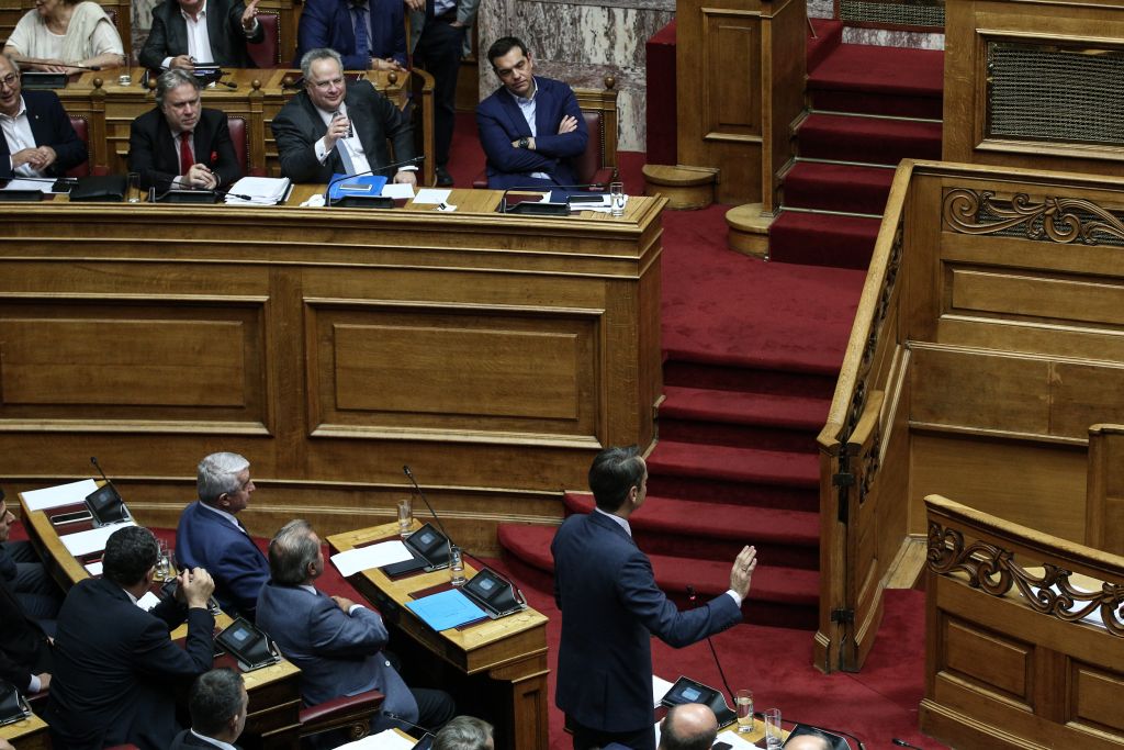 Πολιτική σύγκρουση στη Βουλή για την απλή αναλογική στην Αυτοδιοίκηση