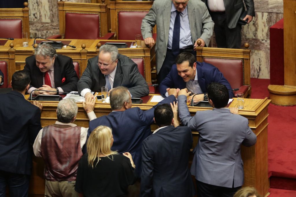 «Σιωπητήριο» Μαξίμου σε Μακεδόνες βουλευτές: «Είμαστε τελειωμένοι πολιτικά», λένε