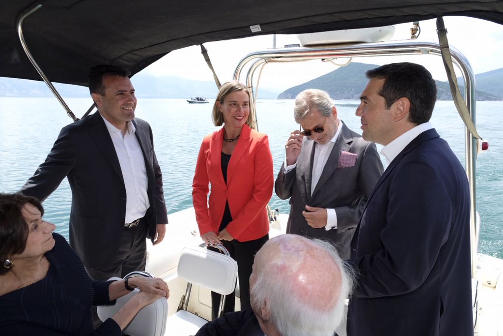 Μογκερίνι: Ιστορική μέρα για τα Βαλκάνια και την Ευρώπη