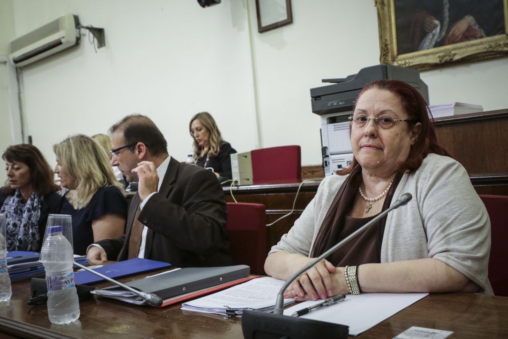 Ενταση στη Βουλή με την Επιθεωρήτρια Δημόσιας Διοίκησης