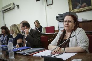 Ενταση στη Βουλή με την Επιθεωρήτρια Δημόσιας Διοίκησης