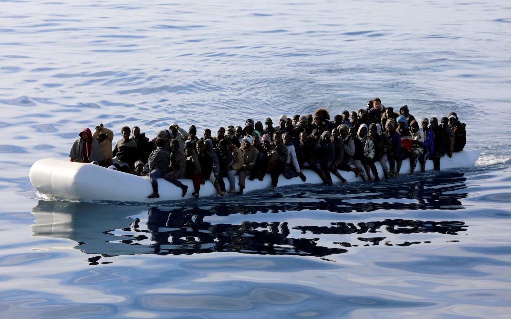 Τουλάχιστον 60 νεκροί σε ναυάγιο ανοιχτά της Λιβύης