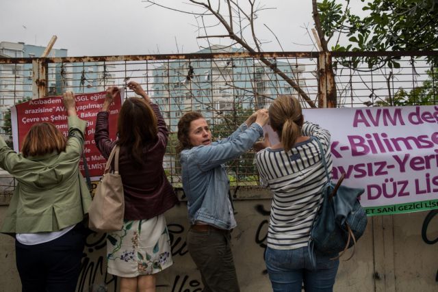 Θέλει να μεγαλώσει μια «θεοσεβούμενη γενιά»