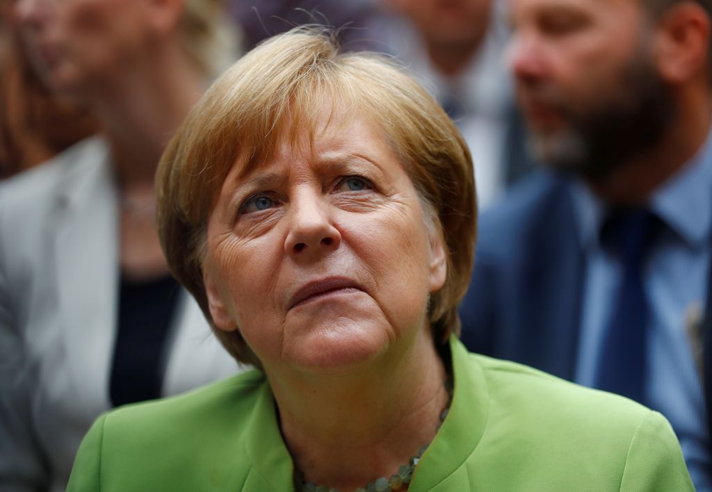 Παραίτηση Μέρκελ ζητούν δύο στους πέντε Γερμανούς λόγω μεταναστευτικού