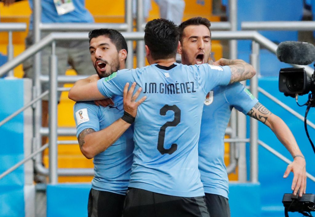 Ο Σουάρες  οδήγησε την Ουρουγουάη στη φάση των 16