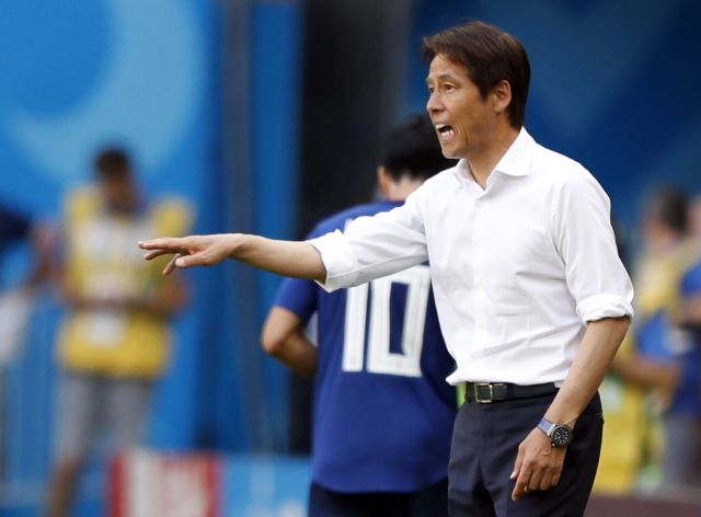 Κοιτάζοντας στην άκρη του πάγκου