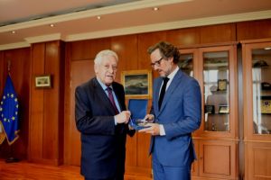 Συνάντηση Κουβέλη με τον γερμανό πρεσβευτή