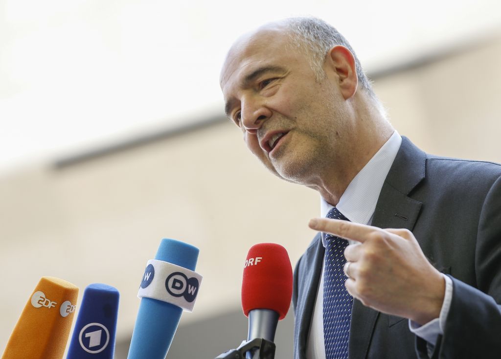 Μοσκοβισί: Οικονομικές κυρώσεις σε χώρες της ΕΕ που αρνούνται μετανάστες