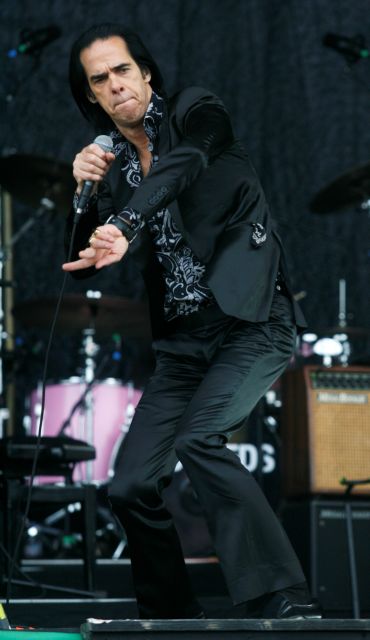 Νικ Κέιβ τον χειμώνα, Νικ Κέιβ και το καλοκαίρι