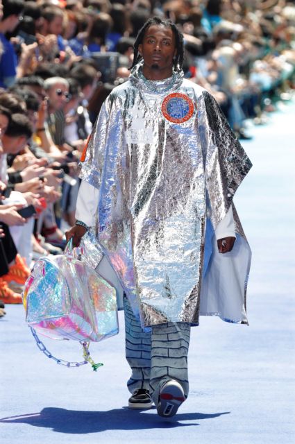 Κείμενα πάνω σε σώματα