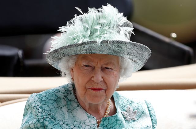 Η βασίλισσα Ελισάβετ επικύρωσε το νόμο για το Brexit