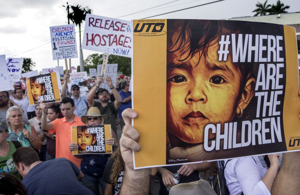 ΗΠΑ: 522 παιδιά μεταναστών ξανά με τους γονείς τους