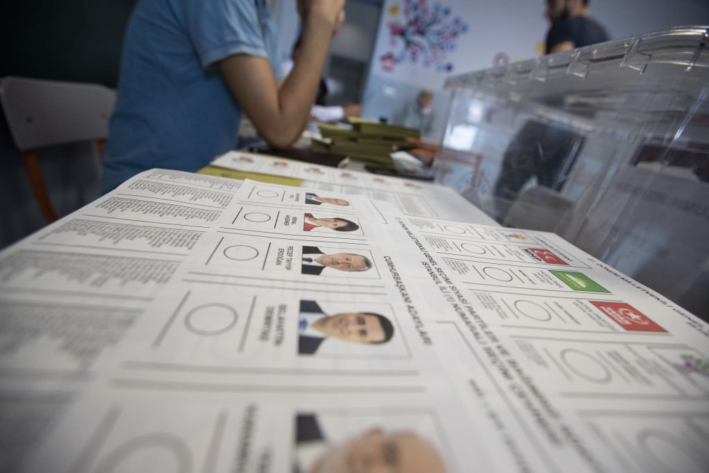 Τουρκία: Οι κάλπες του τρόμου και της νοθείας