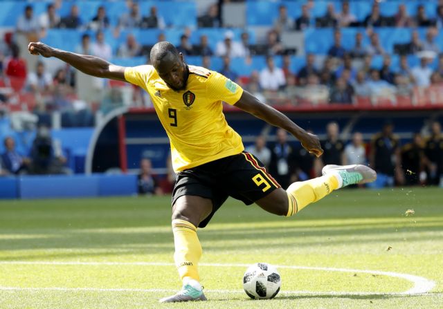 Ολα τα φώτα στραμμένα στον χαλαρό Λουκάκου