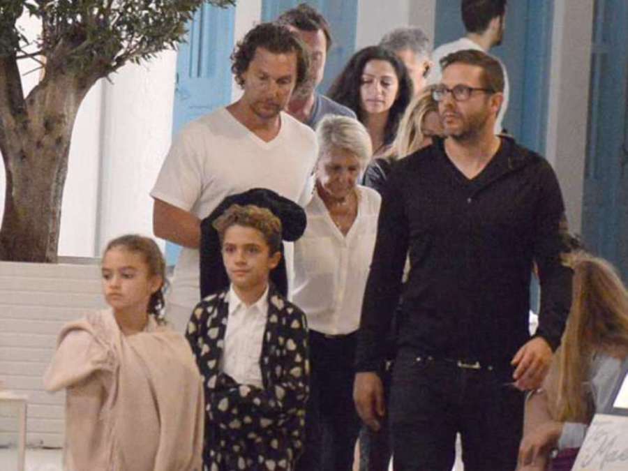 Οι διακοπές του Μάθιου Μακόναχι στην Ελλάδα