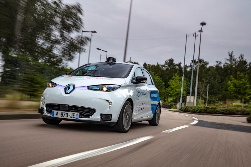 Τέσσερα ηλεκτρικά Renault δοκιμάζονται σε συνθήκες αυτόνομης οδήγησης