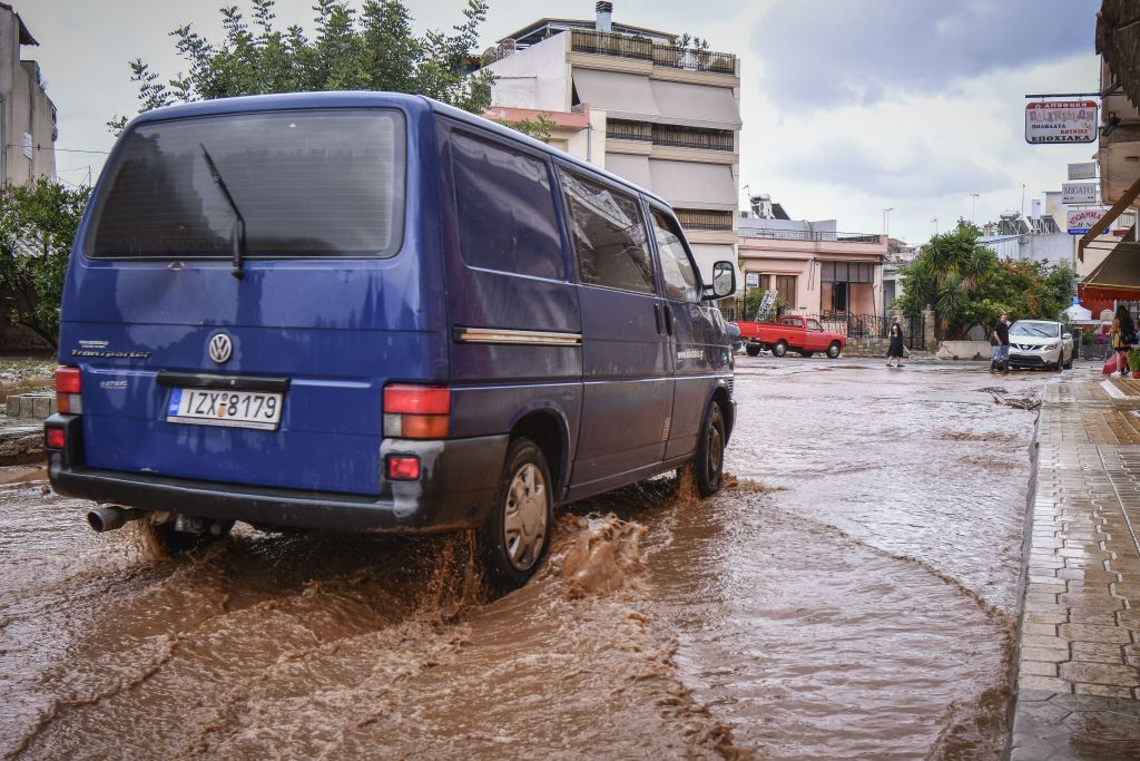 Αποκαταστάθηκε η κυκλοφορία στην Μάνδρα