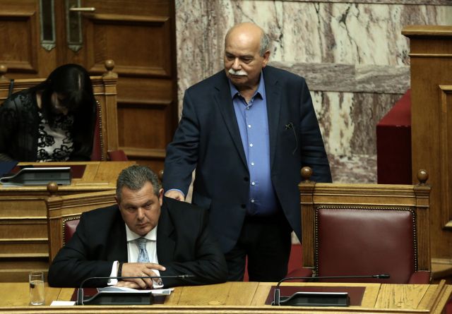 Η εισβολή, τα φαντάσματα και η φαρσοκωμωδία
