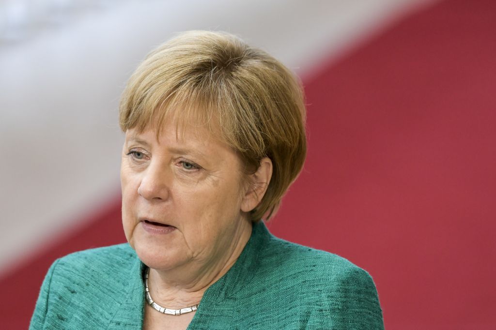 Επαινοι στη Μέρκελ από τον διευθύνοντα σύμβουλο της Siemens