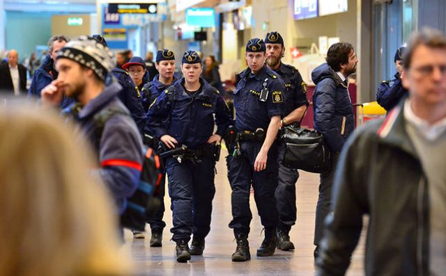 Σφίγγουν οι συνοριακοί έλεγχοι και στη Σουηδία