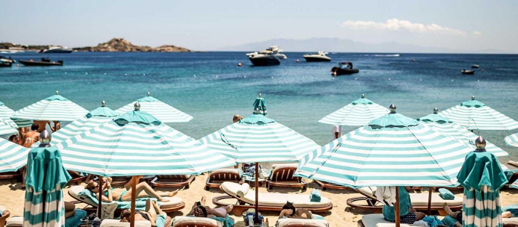 Nammos: Ούτε η εφορία δεν το σταματά – Κανονικά λειτουργεί παρά το λουκέτο