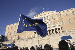 Ανατροπή σκηνικού – Η χώρα σε περίοδο ισχυρής πολιτικής και κοινωνικής πόλωσης