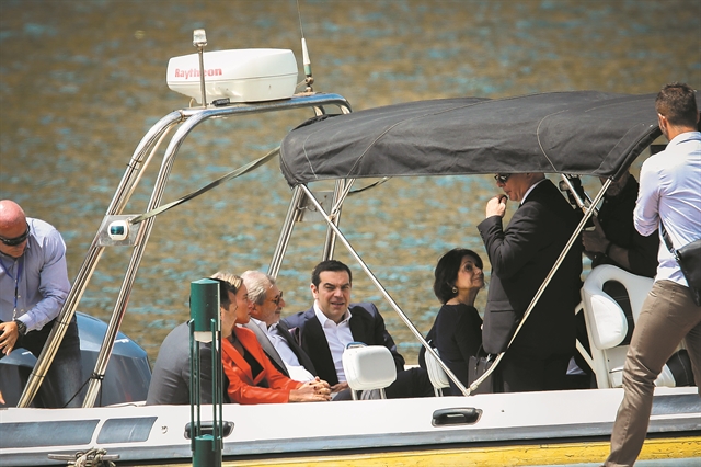 Συγχαρητήρια και καλοτάξιδος!