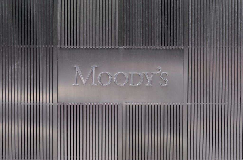 Moody’s welcomes debt relief package for Greece