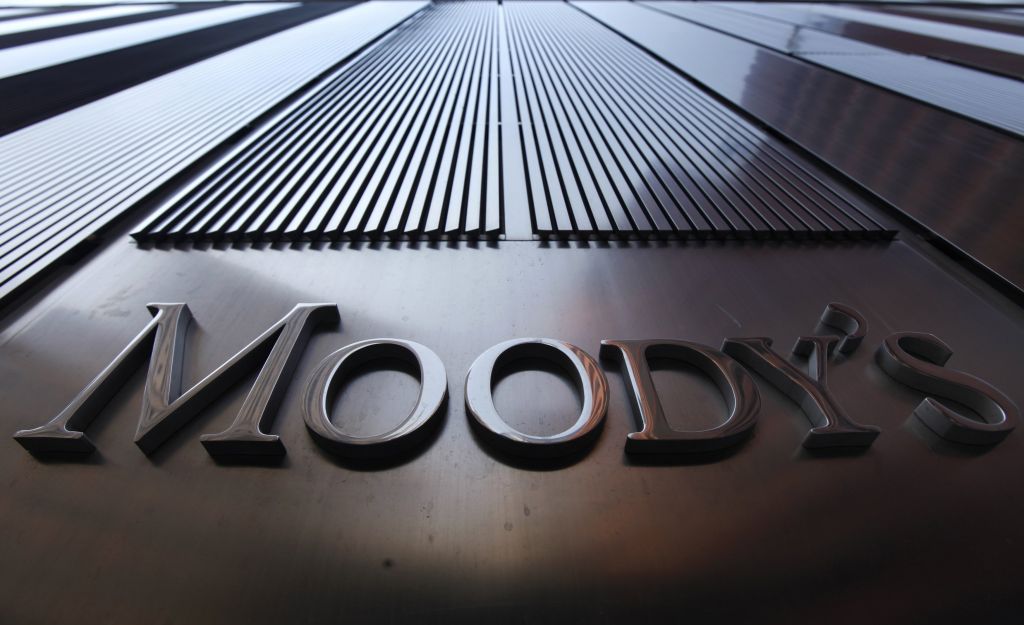 Moody’s: Η ενισχυμένη εποπτεία εγγυάται μεταρρυθμίσεις στην Ελλάδα