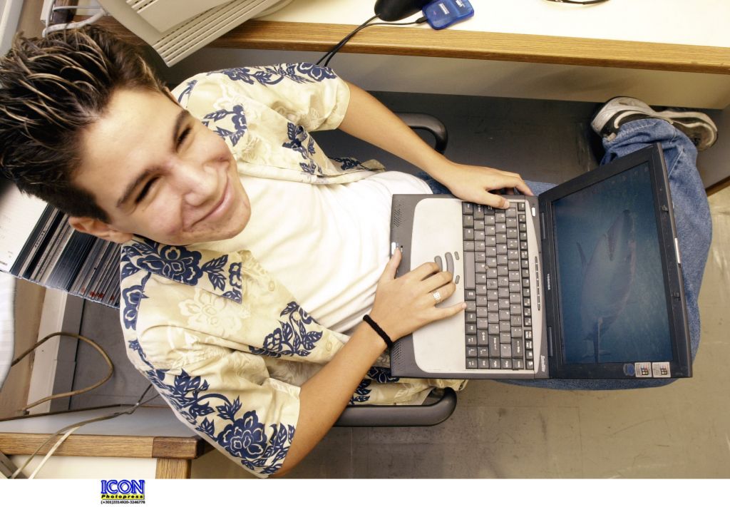 Οι ναρκισσιστές έφηβοι παίρνουν «άριστα» στο σχολείο