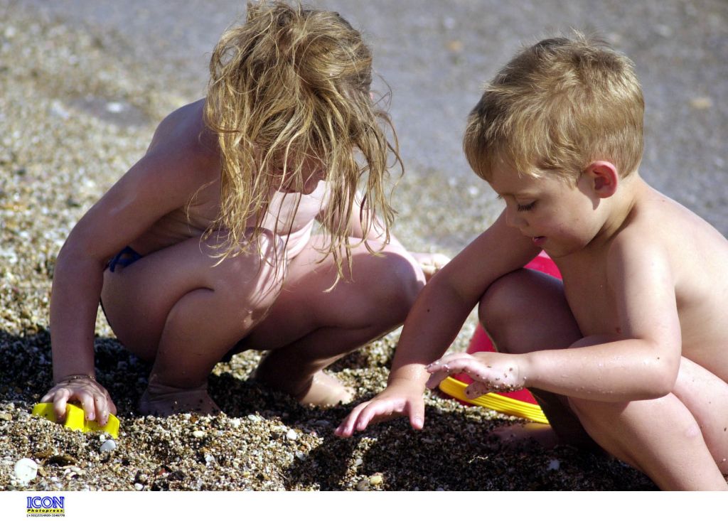 Τι πρέπει να προσέξετε όταν πάτε στην παραλία με τα παιδιά σας