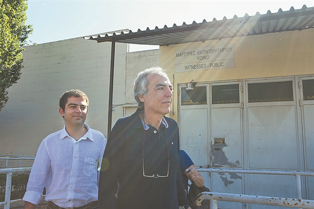 Ο Κουφοντίνας δεν πήρε άδεια και θυμήθηκε το «κόκκινο νήμα»