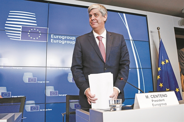 Η παραίτηση Σεντένο ανοίγει κούρσα διαδοχής