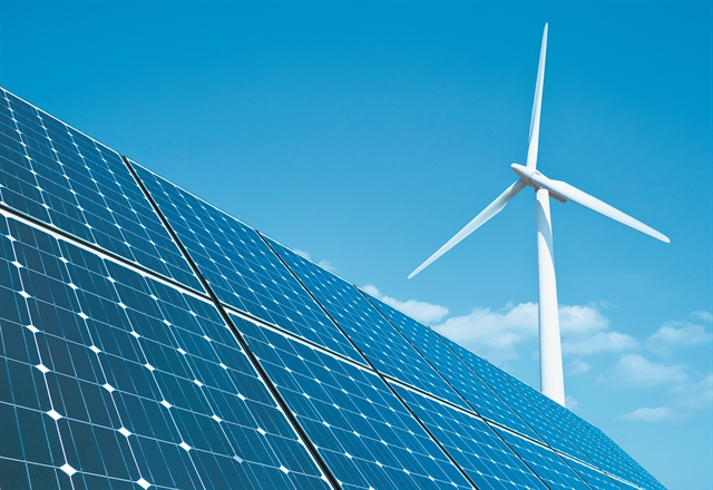 Επενδύσεις fast track και αλλαγές σε συμβάσεις