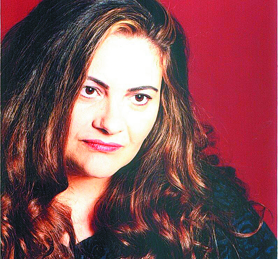 Νένα Βενετσάνου: Δεν υπέγραψα το κείμενο για τη Μακεδονία – Αλλοι έβαλαν την υπογραφή μου