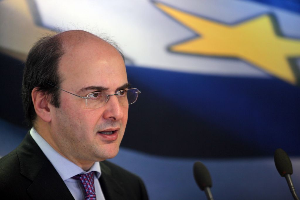 Χατζηδάκης: Δίνουν μάχες για τα αυθαίρετα που οι ίδιοι νομιμοποίησαν