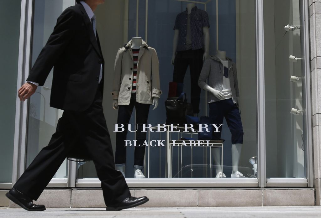 Στάχτη και Burberry – Ο οίκος έκαψε προϊόντα αξίας 28 εκατ.