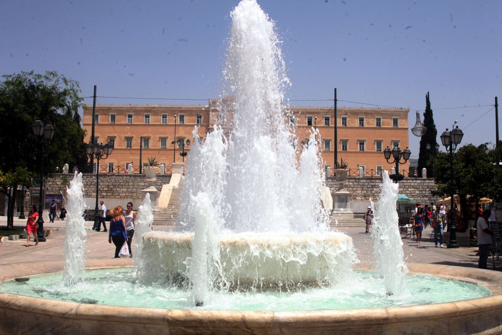 Επιτέλους καλοκαίρι – Ανοδος της θερμοκρασίας και ηλιοφάνεια