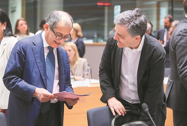 Ιταλικό ναρκοπέδιο για τα ελληνικά ομόλογα