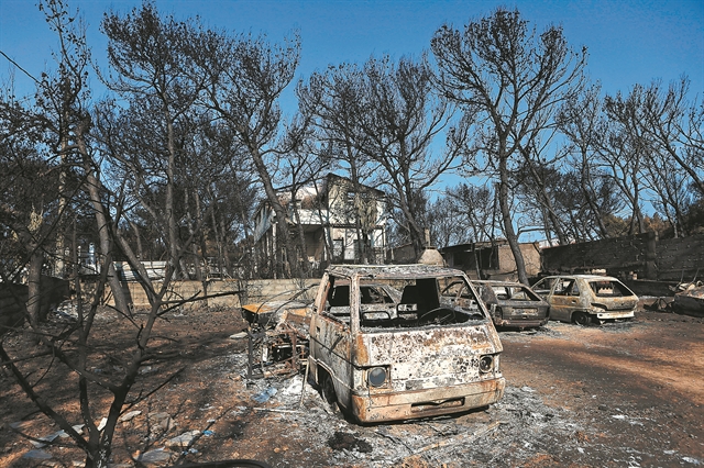 Η πυρκαγιά φέρνει πιο κοντά τον ανασχηματισμό
