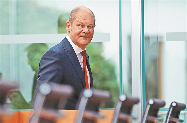 Ο Σολτς και το σενάριο για τις συντάξεις