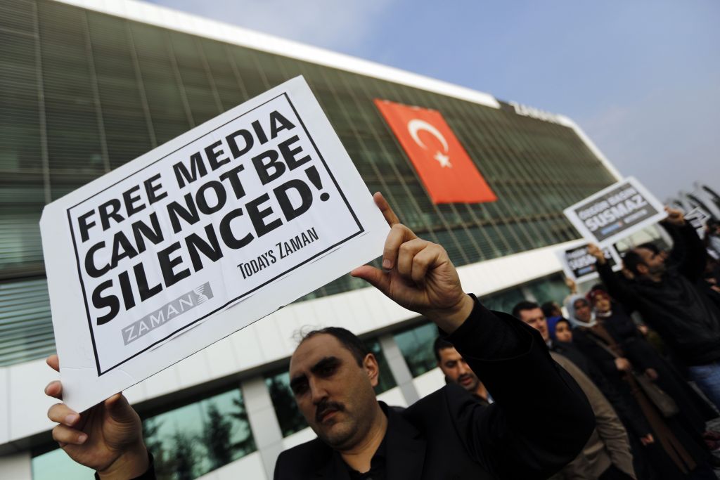 Τουρκία: Ποινές κάθειρξης εννέα και δέκα ετών για δημοσιογράφους της Zaman