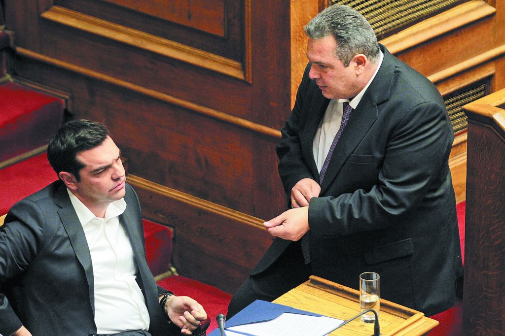 Σε κατάσταση νευρικής κρίσης από τη φαρσοκωμωδία για το Μακεδονικό