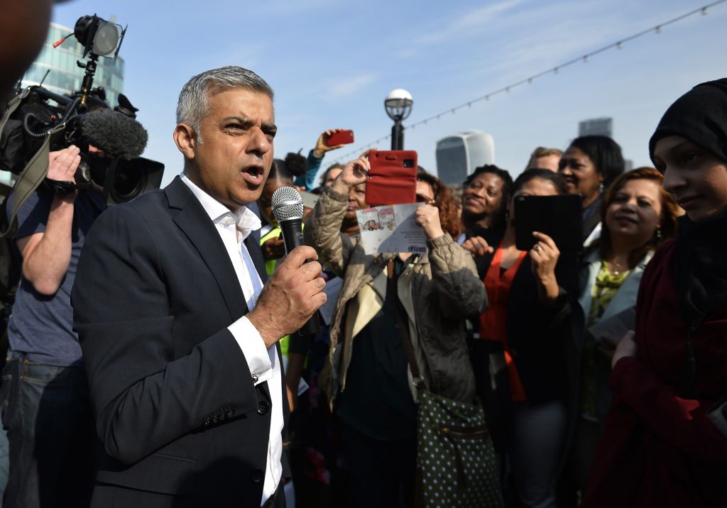 Ανεβάζει τους τόνους ο δήμαρχος του Λονδίνου για τον Τραμπ